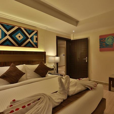 Hotel Luminara Kochi エクステリア 写真