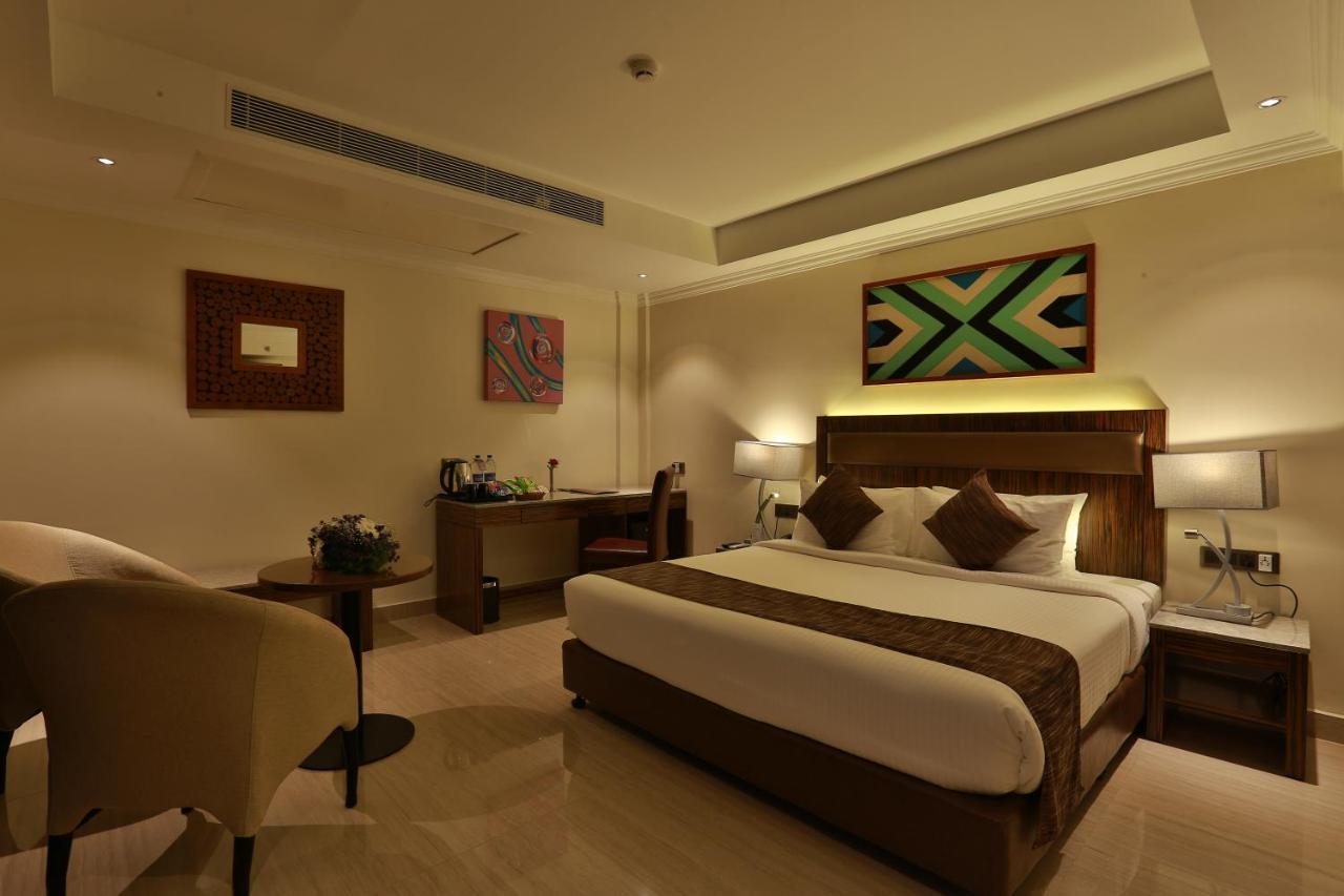 Hotel Luminara Kochi エクステリア 写真