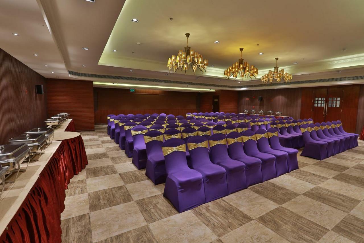 Hotel Luminara Kochi エクステリア 写真