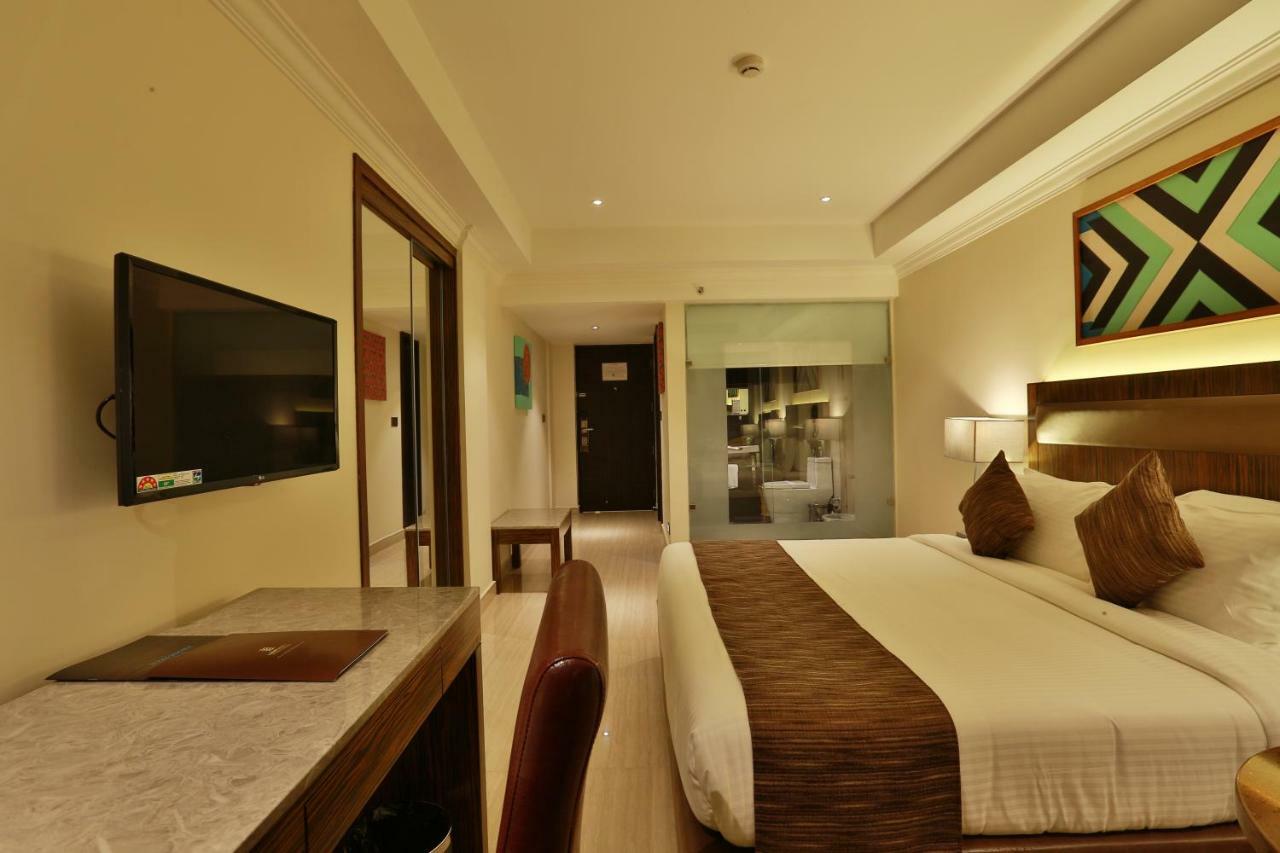 Hotel Luminara Kochi エクステリア 写真