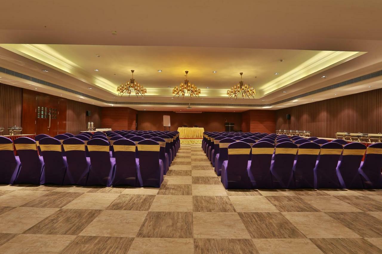 Hotel Luminara Kochi エクステリア 写真