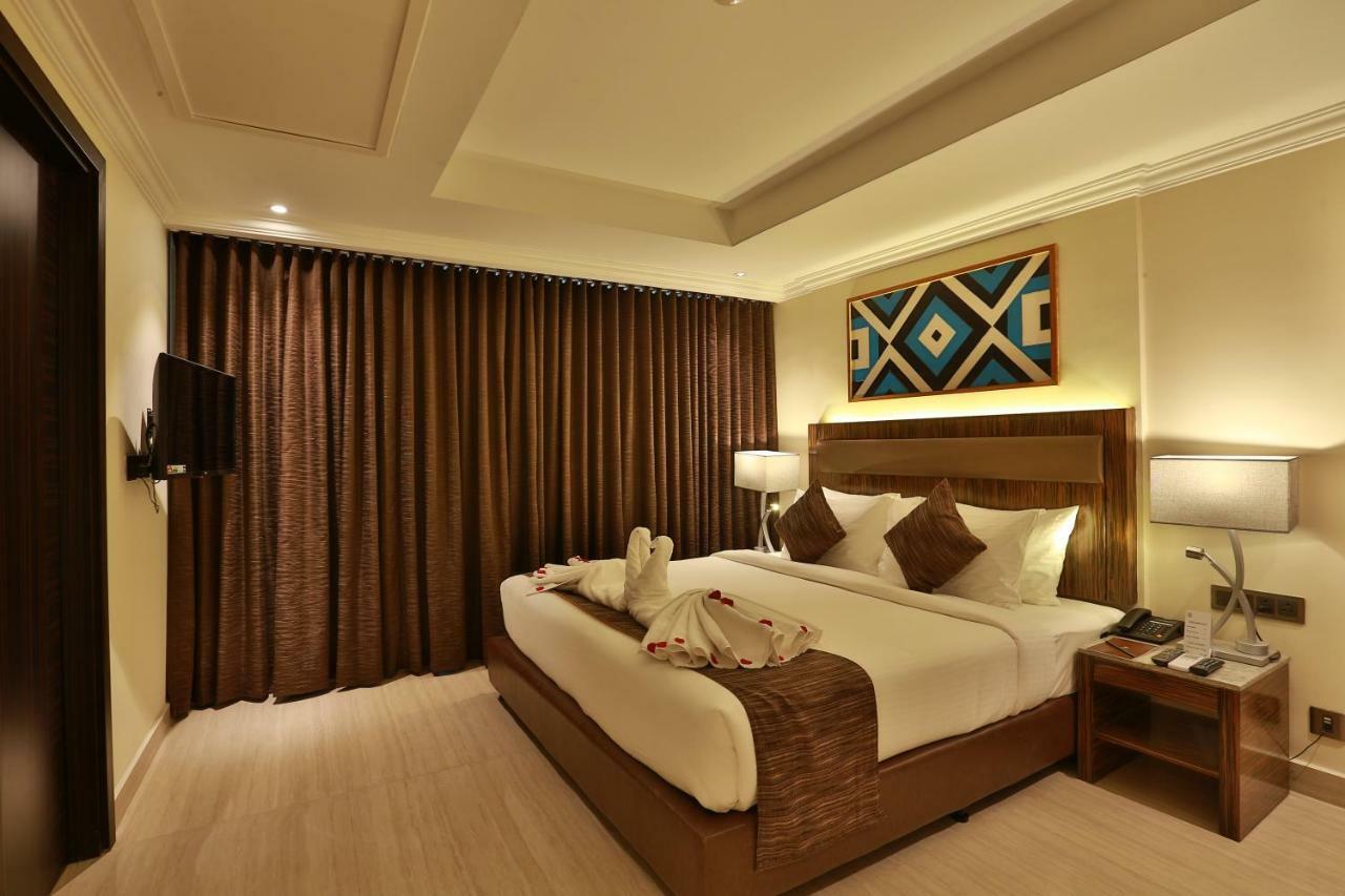 Hotel Luminara Kochi エクステリア 写真