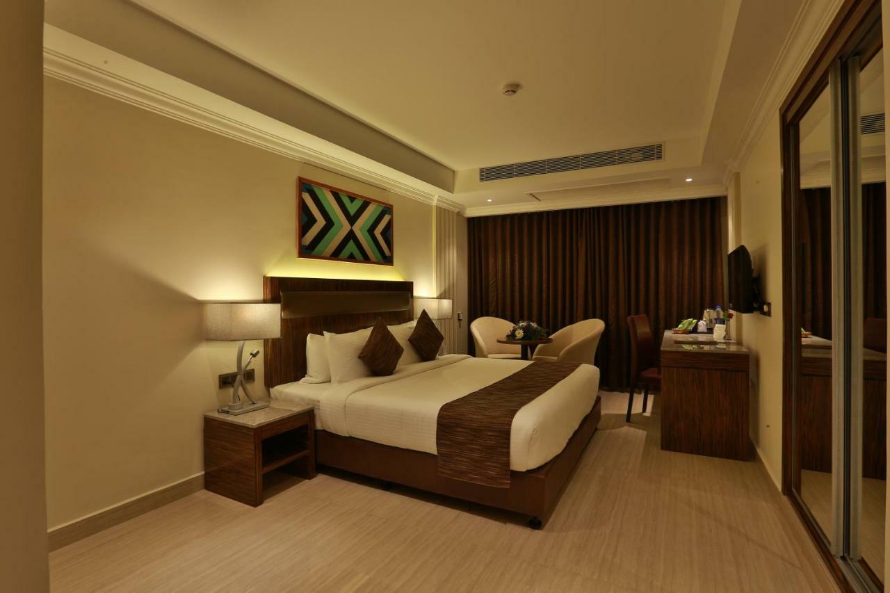 Hotel Luminara Kochi エクステリア 写真